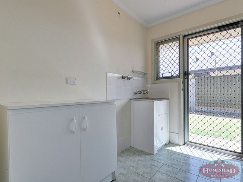 5 Wandarra Close, Karawara WA 6152