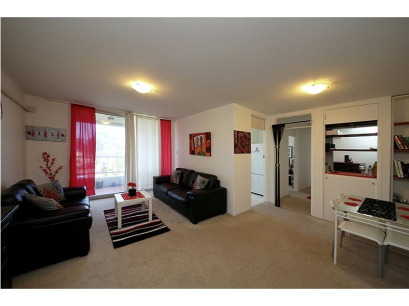 18/40 Pollard Street, Glendalough WA 6016