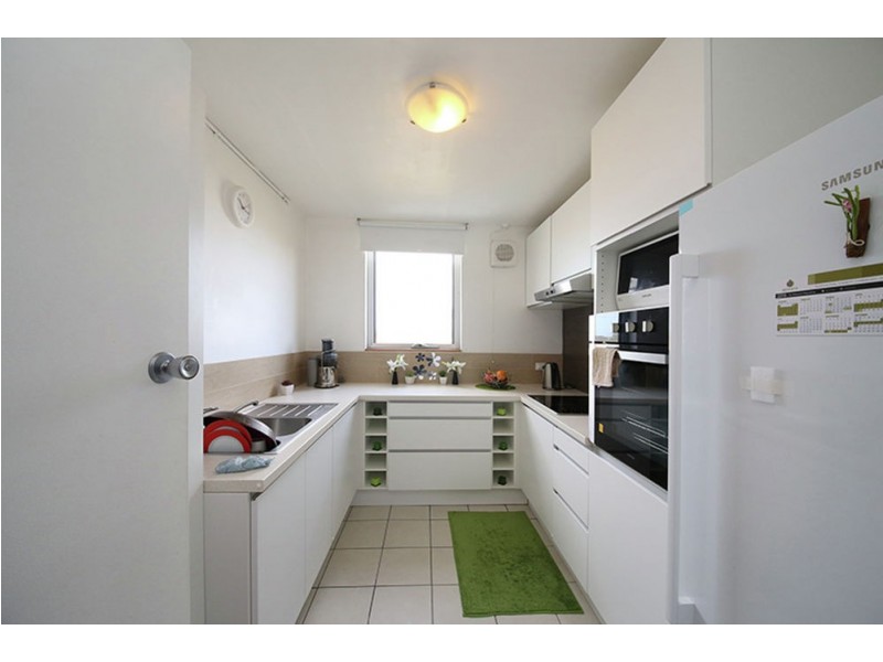 18/40 Pollard Street, Glendalough WA 6016