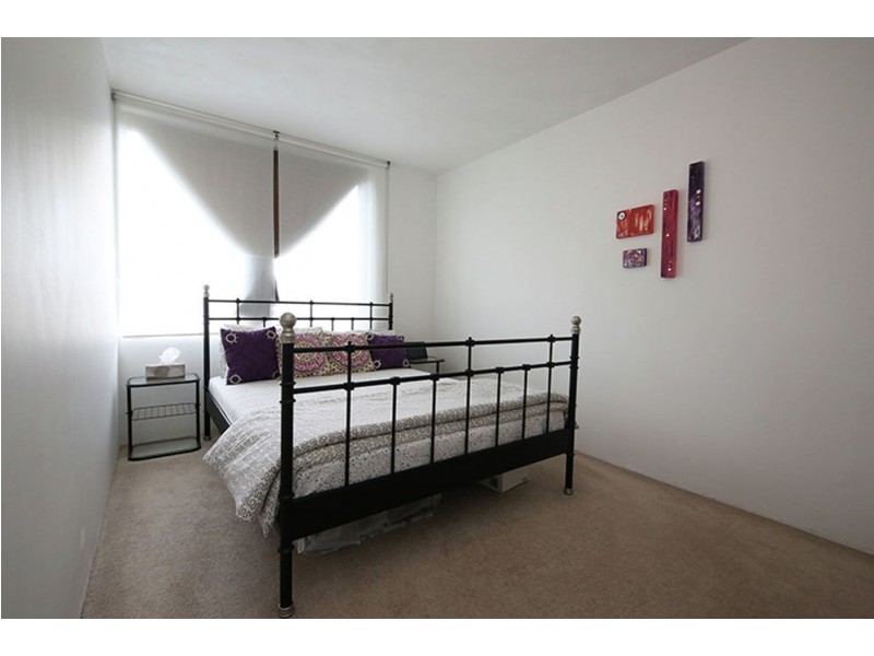 18/40 Pollard Street, Glendalough WA 6016