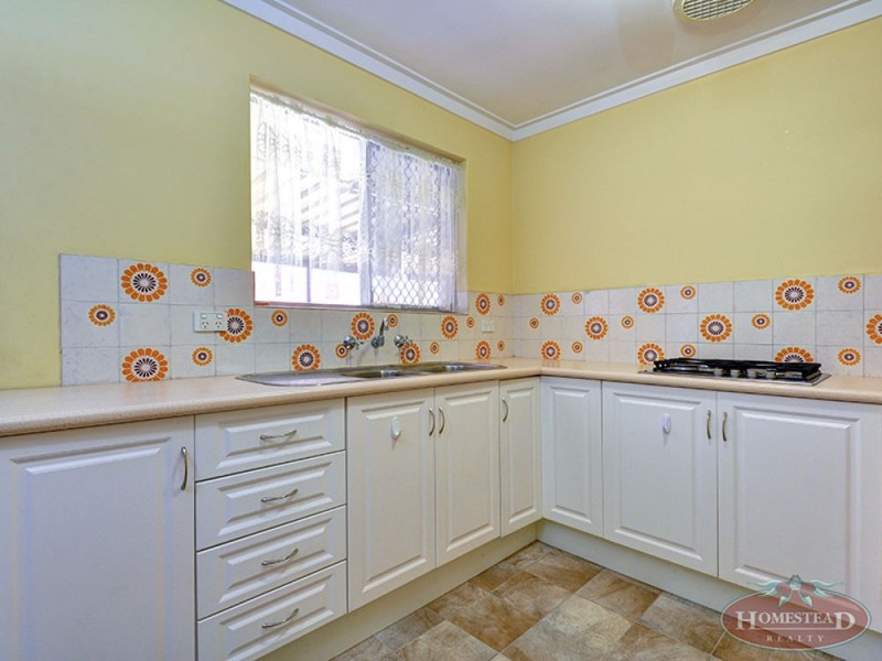 2/58 Victoria Parade, Midvale WA 6056