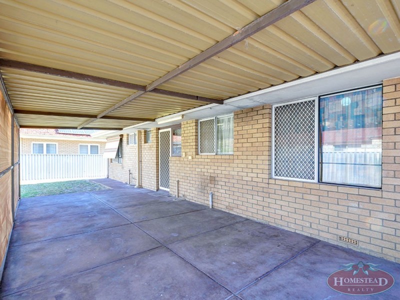 2/58 Victoria Parade, Midvale WA 6056