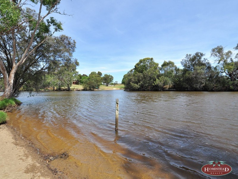 102 Hamersley Road, Caversham WA 6055