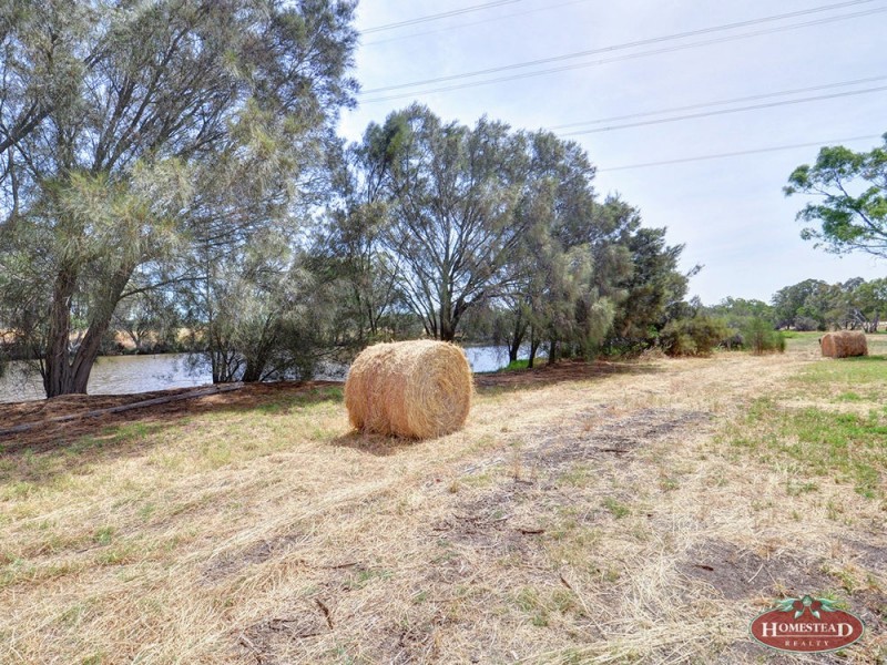 102 Hamersley Road, Caversham WA 6055