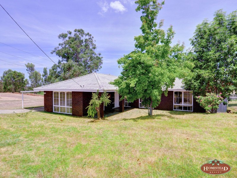 102 Hamersley Road, Caversham WA 6055