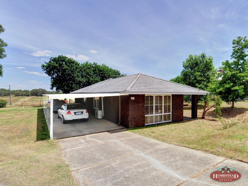 102 Hamersley Road, Caversham WA 6055