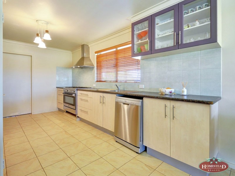 102 Hamersley Road, Caversham WA 6055