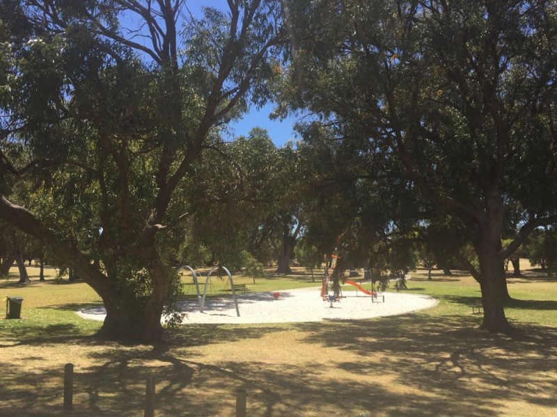 8 Hestia Way, San Remo WA 6210