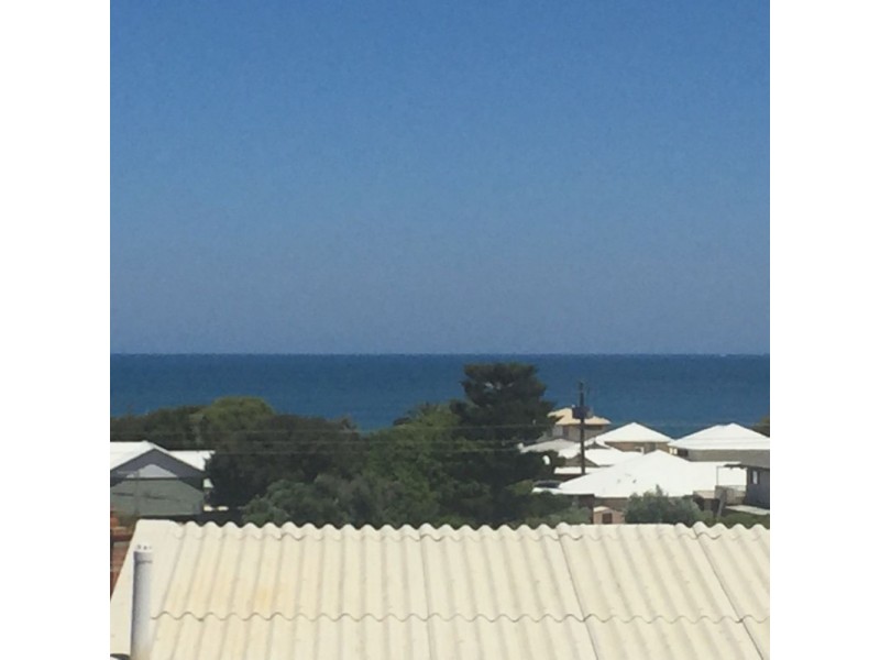 8 Hestia Way, San Remo WA 6210