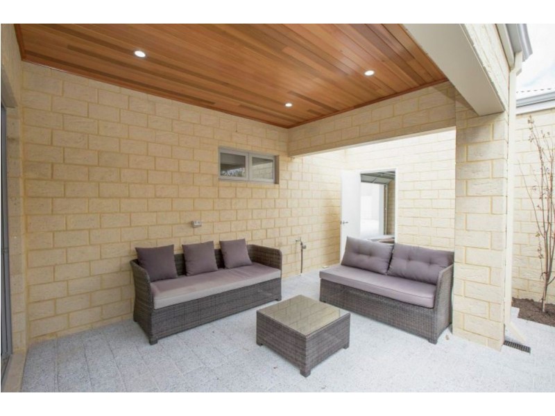 53A & 53D Fourth Avenue, Bassendean WA 6054