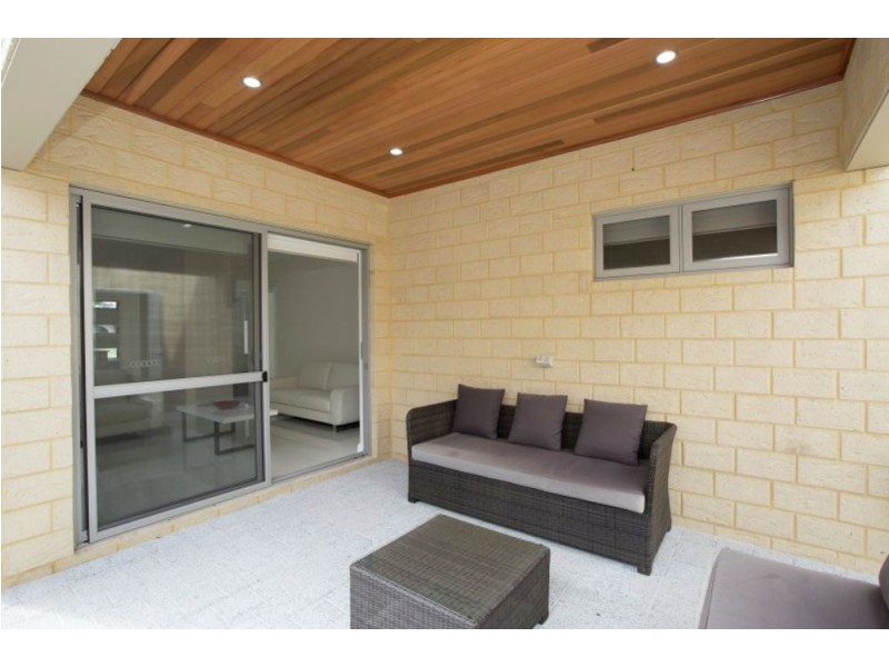 53A & 53D Fourth Avenue, Bassendean WA 6054