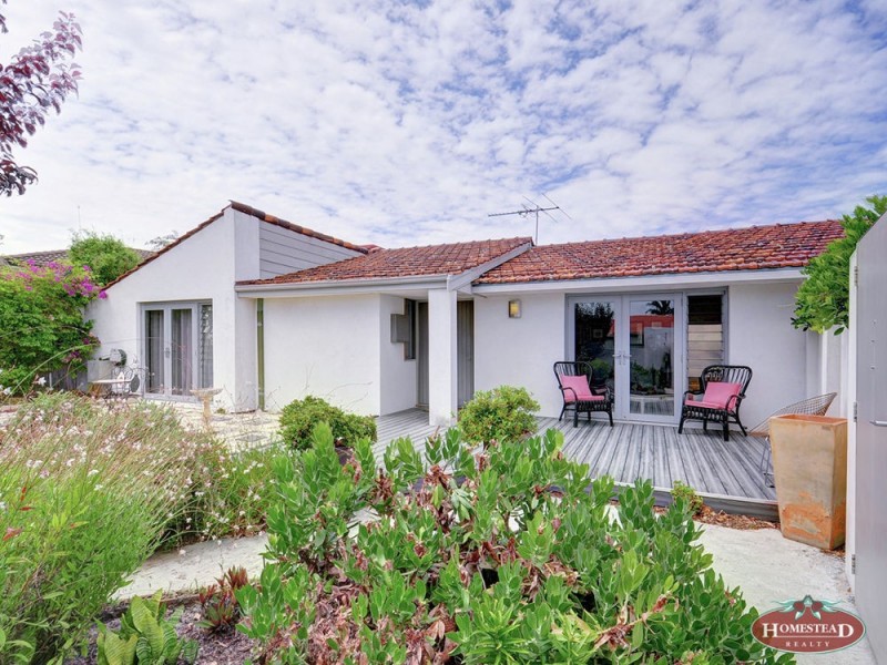 1 Empen Court, Leeming WA 6149