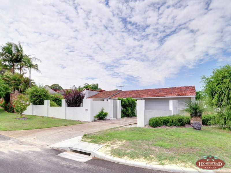 1 Empen Court, Leeming WA 6149