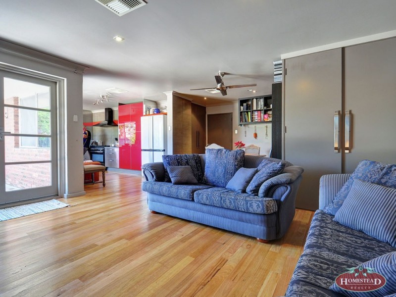 1 Empen Court, Leeming WA 6149