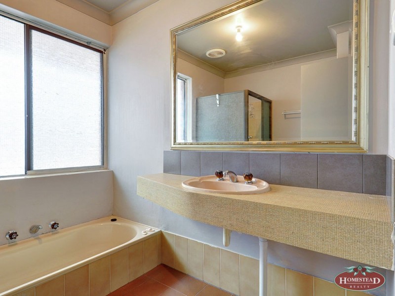 1 Empen Court, Leeming WA 6149