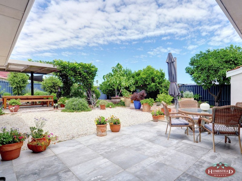 1 Empen Court, Leeming WA 6149