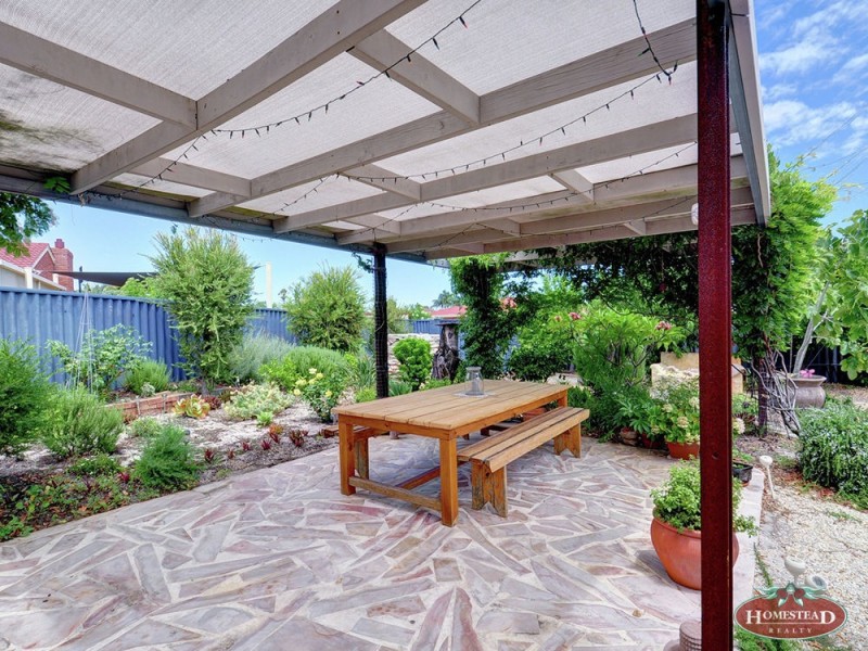 1 Empen Court, Leeming WA 6149