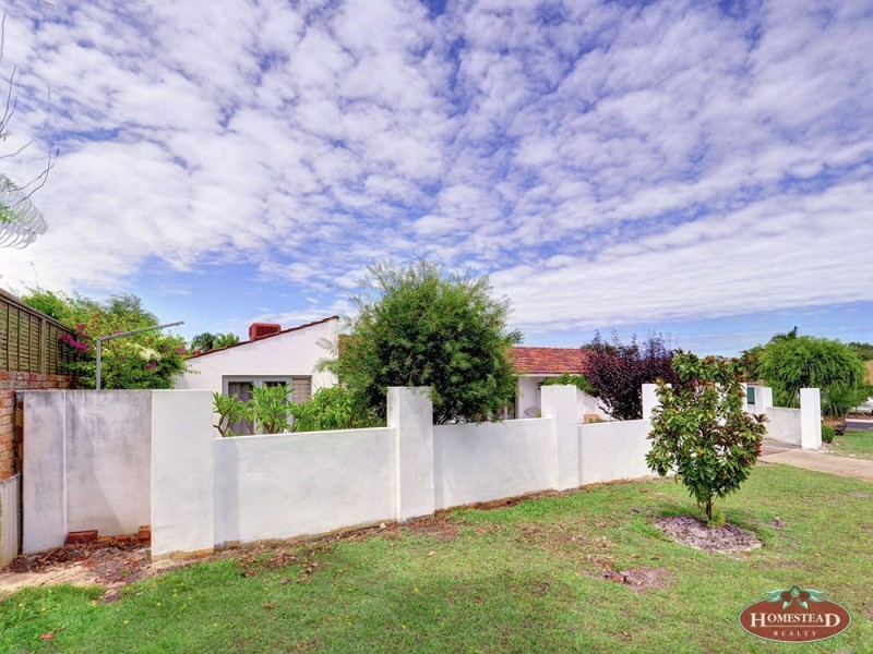 1 Empen Court, Leeming WA 6149