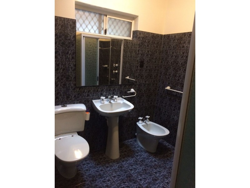 11 Bourke Street, Yokine WA 6060