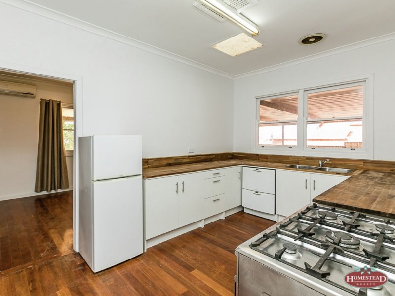 40 Priestley Road, Embleton WA 6062