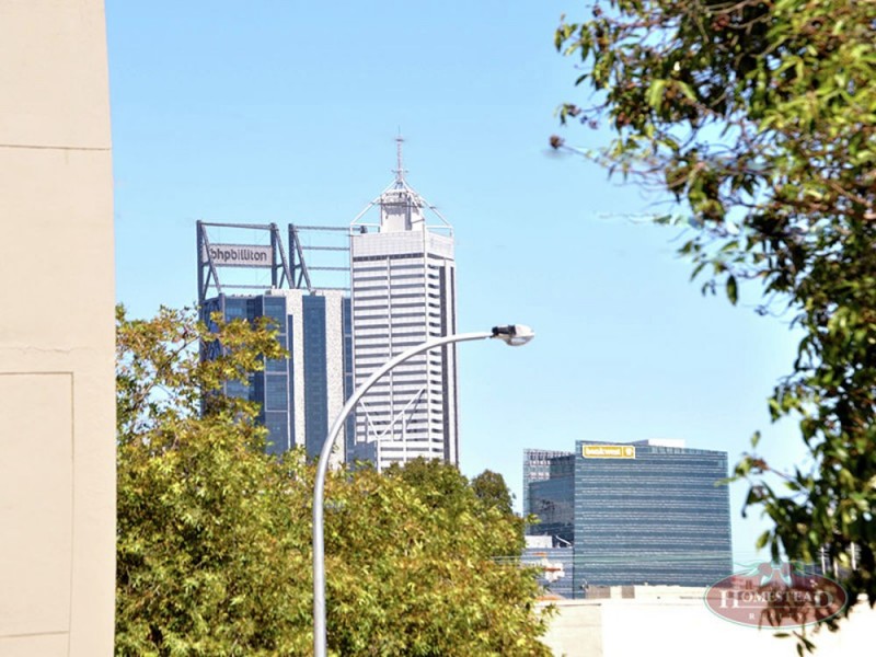 2/290 Stirling Street, Highgate WA 6003