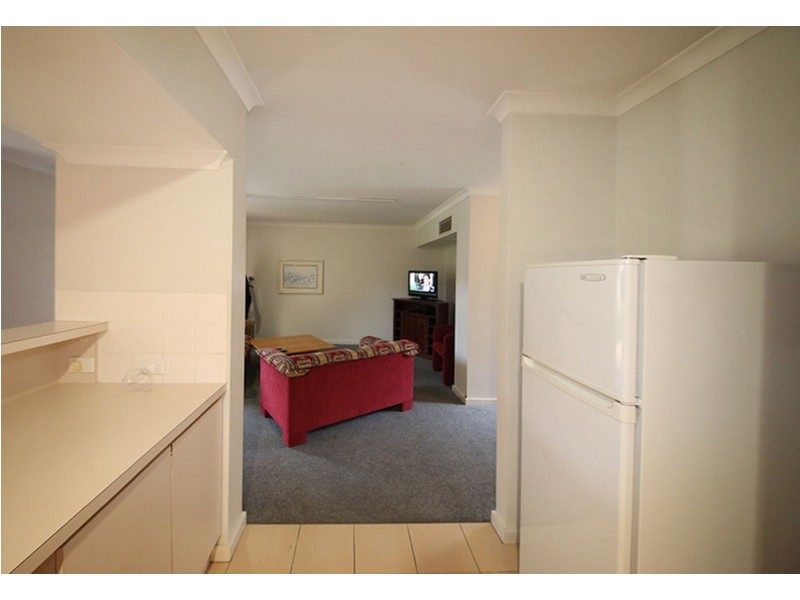22/6 Verdelho Drive, The Vines WA 6069