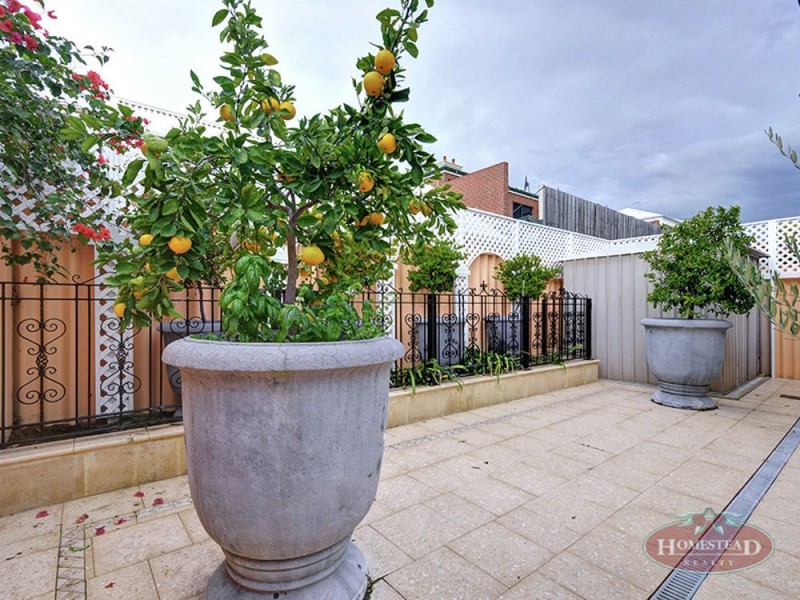 48B Mary Street, Como WA 6152