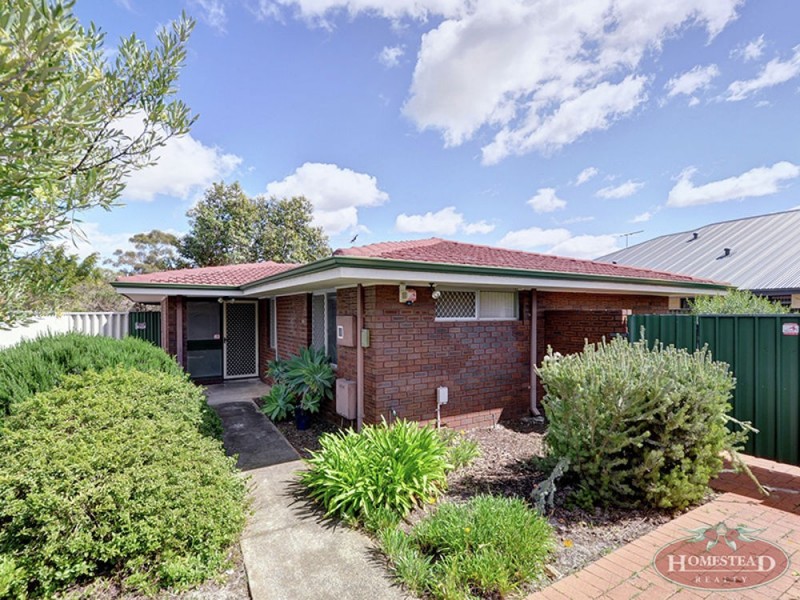 5 Wandarra Close, Karawara WA 6152
