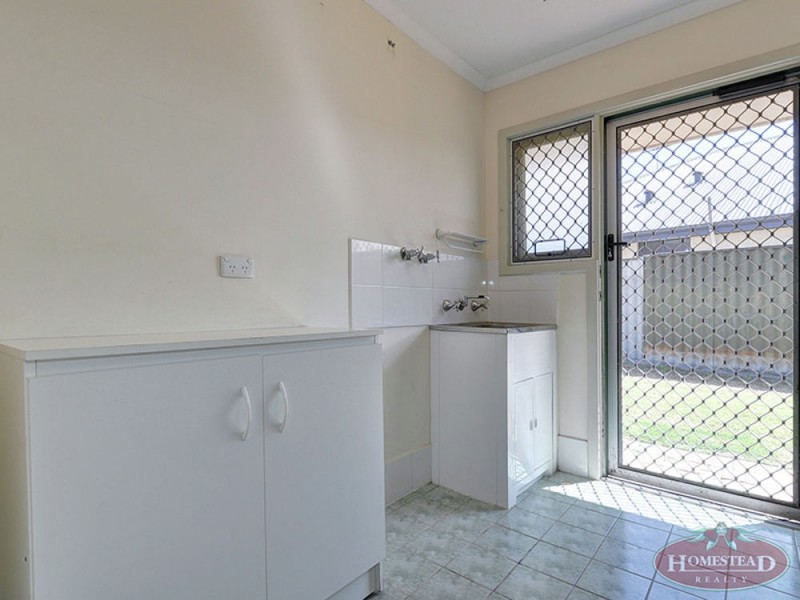 5 Wandarra Close, Karawara WA 6152