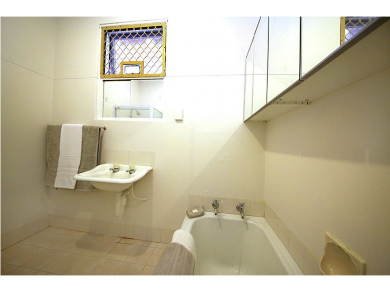 8A Homer Street, Dianella WA 6059