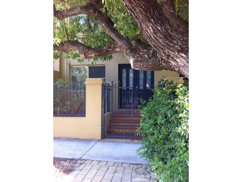 20 Constitution Street, East Perth WA 6004