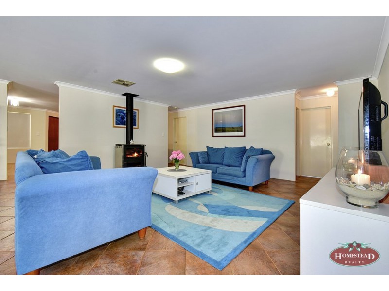 39 Holmesdale Road, Woodbridge WA 6056