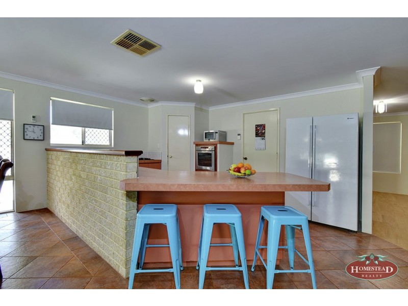 39 Holmesdale Road, Woodbridge WA 6056