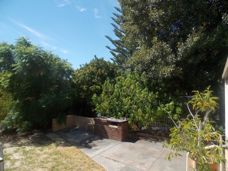 31 Albourne Place, Balga WA 6061