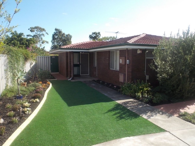 5 Wandarra Close, Karawara WA 6152