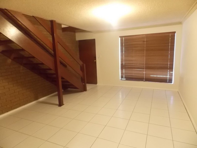 8/323 Stirling Street, Highgate WA 6003