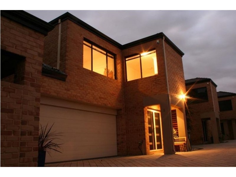 22B Pollard Street, Glendalough WA 6016