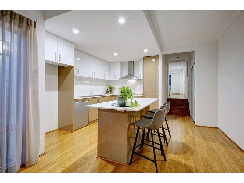 11 Wholley Street, Bayswater WA 6053