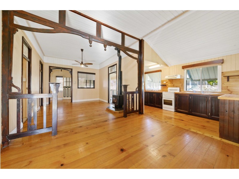 15 Wood Street, Warwick QLD 4370