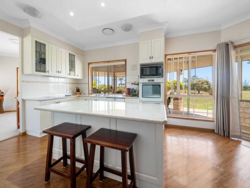 50 Grundy Road, Spring Creek QLD 4361