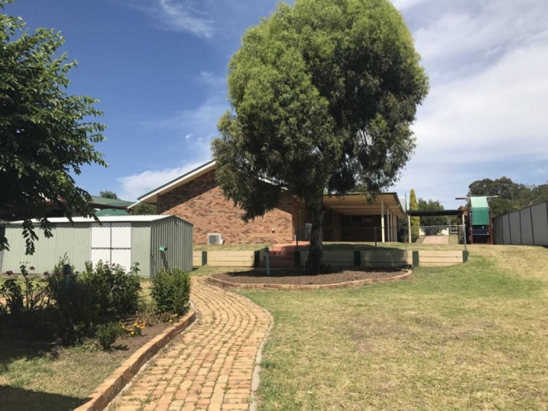 24 Ross Street, Warwick QLD 4370