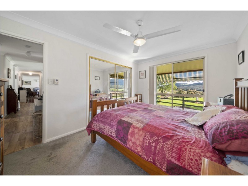 43 Warreners Road, Swanfels QLD 4371