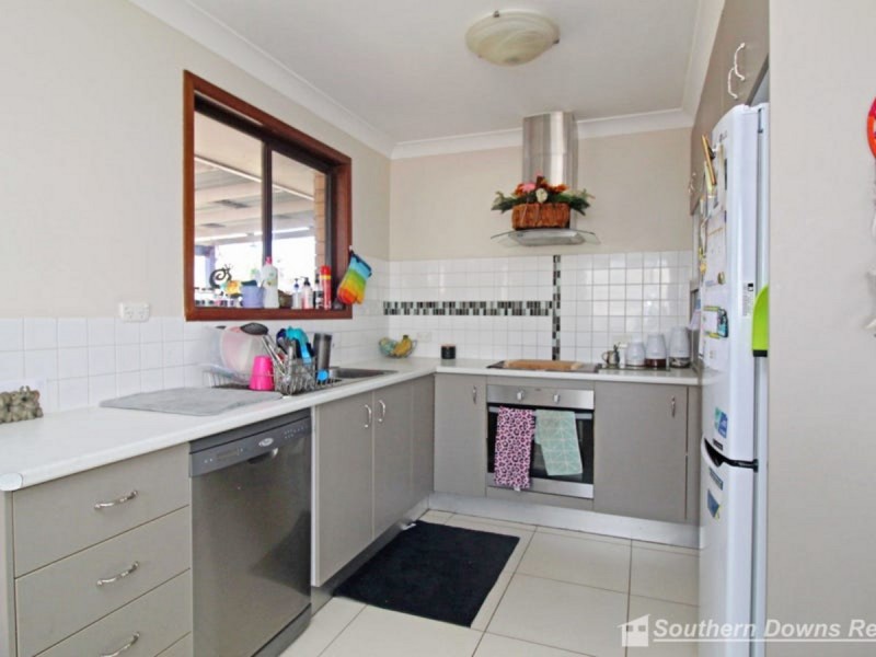 10 Self Street, Warwick QLD 4370