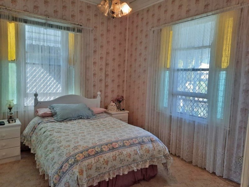 8 Drayton Street, Allora QLD 4362