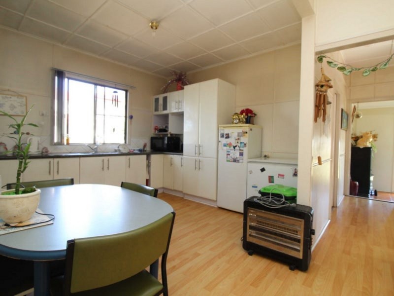 14 Gore Street, Warwick QLD 4370