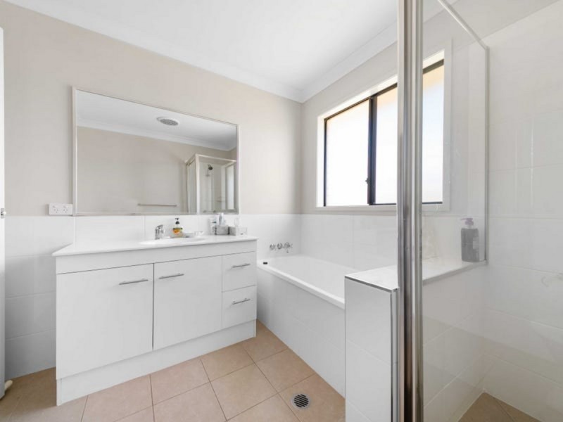 47 Maynes Street, Rosenthal Heights QLD 4370