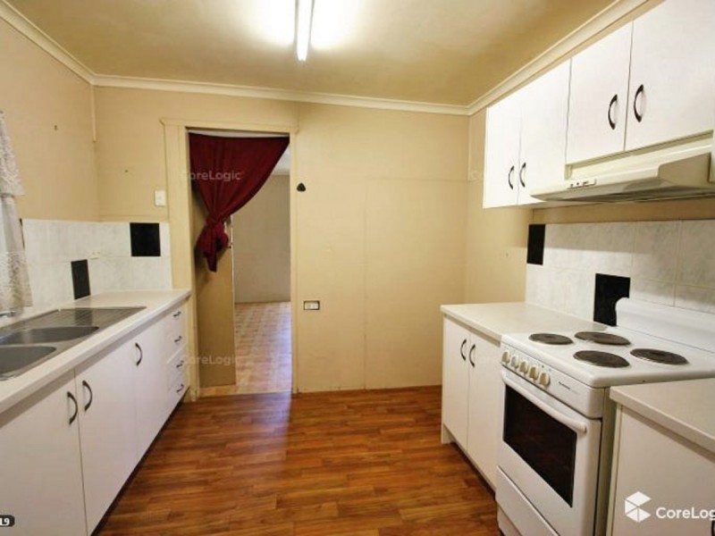 30 Gore Street, Warwick QLD 4370