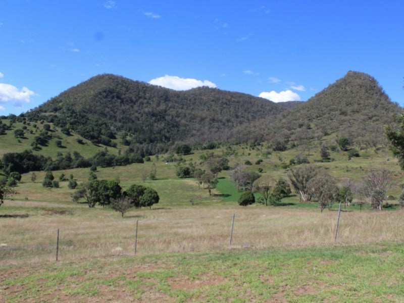 141 Warreners Road, Swanfels QLD 4371