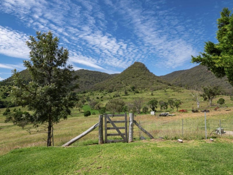 141 Warreners Road, Swanfels QLD 4371