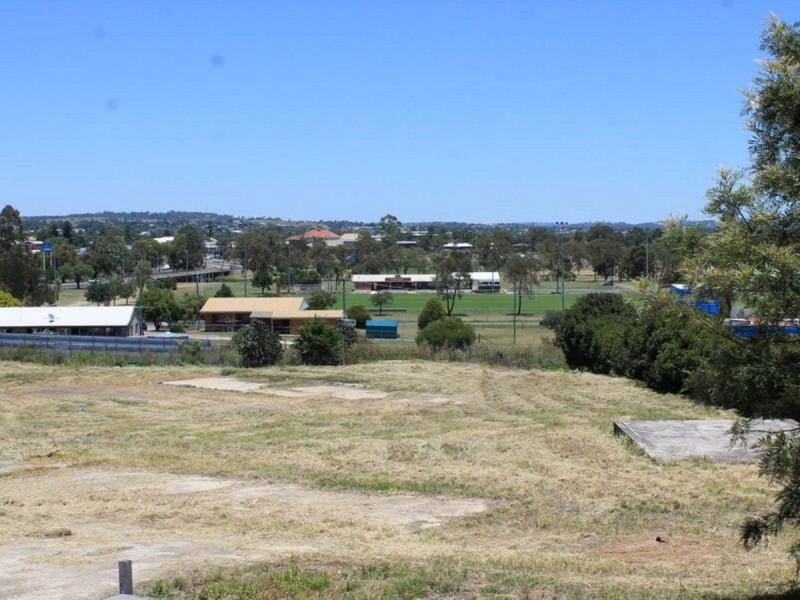 9 Alexandra Drive, Warwick QLD 4370